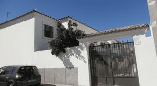 Pis a Calle pisuerga. Vivienda en jerez de la frontera  calle pisuerga
