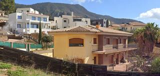 Pis a Calle muntanyeta 5 cp 17495. Chalet en palausaverdera  carrer de la muntanyeta