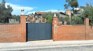 Pis a Calle paris. Vivienda en piera  calle paris