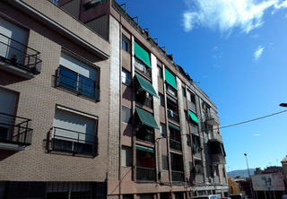 Pis a Avinguda de santiga. Vivienda en santa perpètua de mogoda  avinguda de santiga