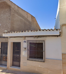 Pis a Cl virgen de la cabeza 33. Vivienda en jódar  calle virgen de la cabeza