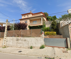 Etagenwohnung  Cl vallserena 13 cp8458. Chalet en sant pere de vilamajor  carrer de vallserena
