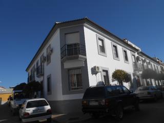 Pis  Calle vazquez diaz 1. Vivienda en lucena del puerto  calle vazquez diaz