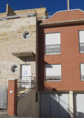 Appartamento in Calle encina 8. Adosado en carrión de calatrava  calle encina