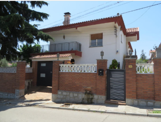 Appartement  Carrer albufera 26. Chalet en lliçà damunt  carrer albufera