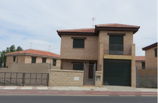 Pis  Ronda espartero 1. Chalet en mora  ronda espartero