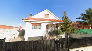 Appartement à Calle pizarro 18. Vivienda en huecas  calle pizarro