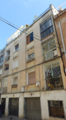 Appartement à Calle pirineus 102. Vivienda en santa coloma de gramenet  calle pirineus