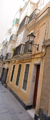 Pis a Calle fernan caballero 6. Vivienda en cádiz  calle fernan caballero