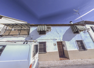 Pis  Calle parras 18. Chalet en íllora  calle parras