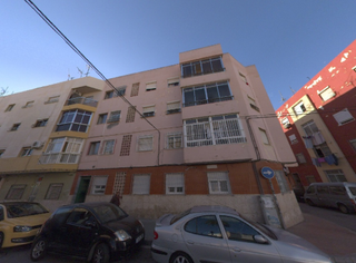 Appartement à Calle juan goytisolo 43. Adosado en almería  calle juan goytisolo