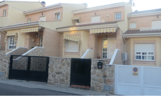 Appartamento  Calle ugena 64c. Chalet en yuncos  calle ugena 6