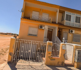 Appartamento in Calle castilla la mancha 1. Chalet en tomelloso  calle castilla la mancha