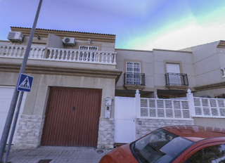 Appartement  Calle platon 50. Adosado en huércal de almería  calle platon