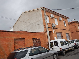 Piso en Calle goya 10. Chalet en piedrabuena  calle goya