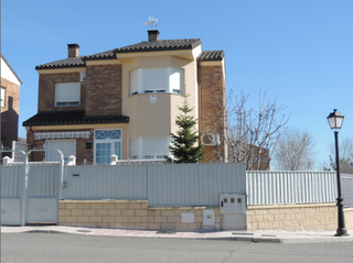 Pis  Calle valencia 19. Chalet en ugena  calle valencia