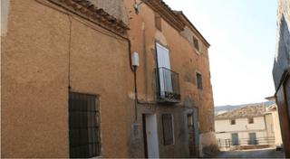 Appartement à Calle peñas 5. Vivienda en cabolafuente  calle peñas
