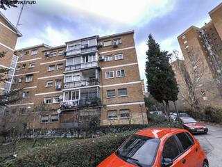 Appartement à Calle Escalona 49, 1 00 04, Madrid