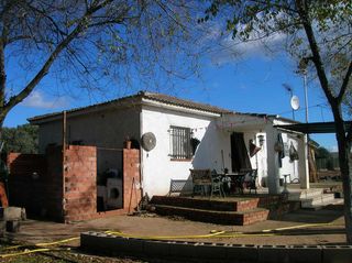 Pis  Avenida fuentetajuña 41. Chalet en loranca de tajuña  avenida fuentetajuña