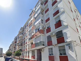 Pis a Calle Tres Carabelas 15, Huelva