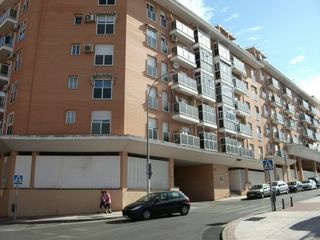 Appartement  Avenida las retamas 74 cp 28922. Vivienda y garaje en alcorcón  avenida las retamas
