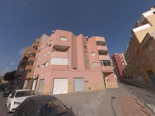 Local Comercial a Calle nieves 5. Local comercial en almería  calle nieves