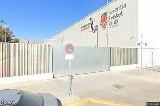 Pis a Calle Angel Villena