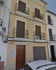Business premise in San Bartolome 34