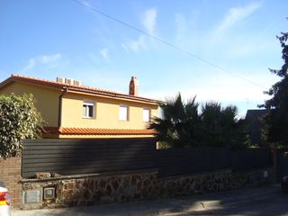 Pis a CALLE CAN TORROELLES 3 Cp 8211
