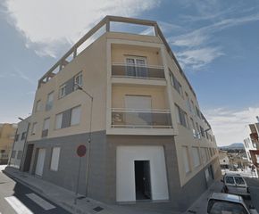 Etagenwohnung  Calle madrid 2. Vivienda en la senia  calle madrid