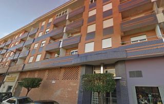 Pis a Avenida libertad 9. Lote de vivienda y garajes en jumilla  avenida libertad