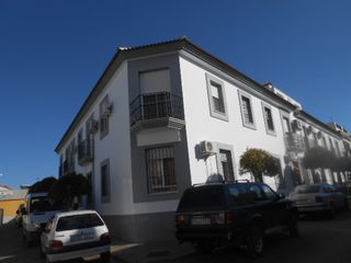 Appartement  Calle vazquez diaz 1. Vivienda en lucena del puerto  calle vazquez diaz