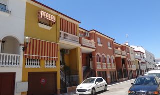 Flat in Calle Profesora Isabel Garcia 7