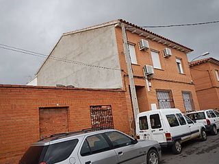 Pis a Calle goya 10. Chalet en piedrabuena  calle goya