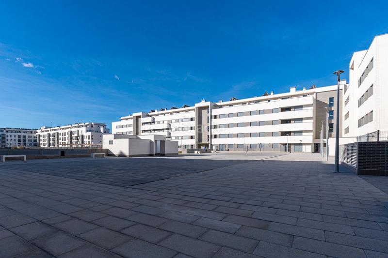 Foto e2b91b8d-7a29-4d61-bf40-7a72a5b65c4a. Location appartement avec chauffage piscine dans Alovera