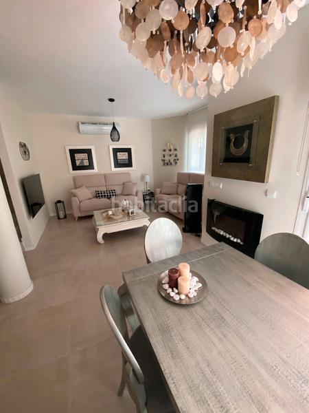 Foto ecf9883a-9308-4bbe-b967-4e856b128348. Casa pareada en calle los naranjos 2a ¡descubre tu nuevo hogar en la exclusiva zona de playamar, ! esta espectacular vivienda pareada, situada a escasos en Torremolinos