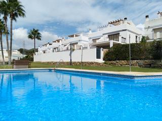 Casa aparellada a Calle del golf 61. ¡descubre tu nuevo hogar en la vibrante zona de expansión de est