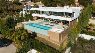 Chalet in Avenida de la Alquería 17
