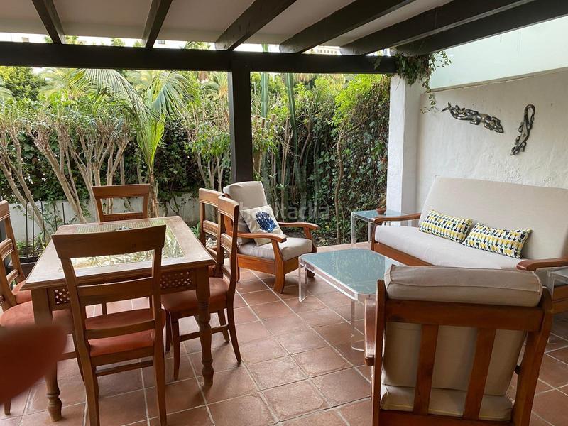 Foto 12017d30-e2be-4736-b759-e7cca3368a3a. Rent ground floor in avenida josé banús 5 in Puerto Banús Marbella