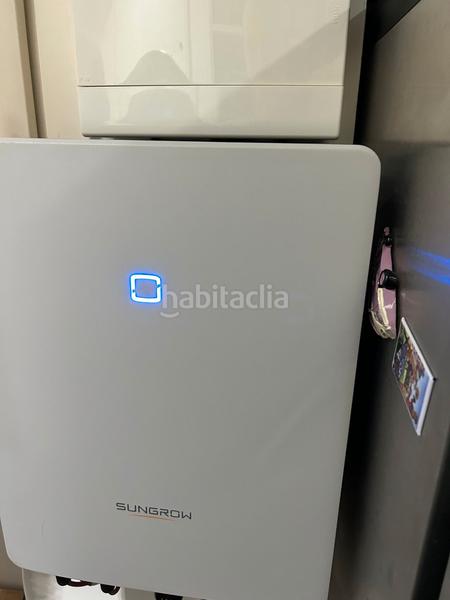 Foto 5c2a2faf-270b-4f31-a8d1-6e53fc63c24a. Xalet amb xemeneia calefacció aparcament piscina a Marbella