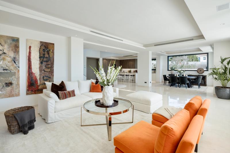 Foto 1d04003b-6b6b-456e-8657-4bdfa374b8c3. Chalet dans pintor francisco iturrino 14 dans lomas de Marbella club Marbella