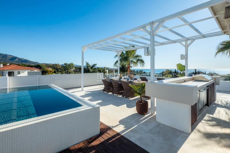 Foto a002c454-8ae8-496f-b34c-e2fa26653492. Chalet dans pintor francisco iturrino 14 dans lomas de Marbella club Marbella