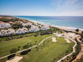 Pis a Arrabal p golf rio real 8. Palm beach, los monteros, marbella, primera línea de playa.  2 u