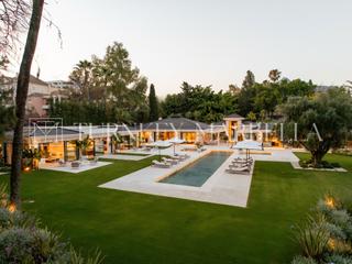 Chalet in Calle londres 20. / villa en primera lnea de golf en