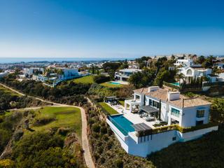 Chalet à Calle sophia loren 145. Villa moderna en los flamingos golf, benahavis.  2.108 m2 parcel