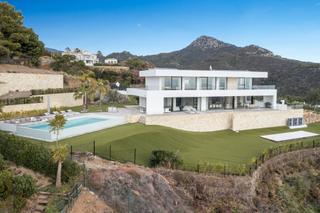 Chalet  Lugar finca la coja 1. Urb. monte mayor country club, benahavís  una villa contemporáne