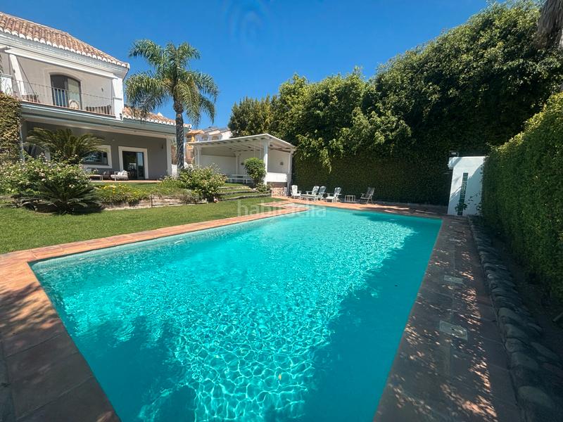 Foto a0c637a7-2d70-4cc8-aed5-4bdc653cc7de. Chalet in calle doctor eduardo evangelista 8c in San Pedro de Alcántara Pueblo Marbella