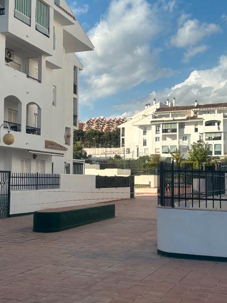 Foto 2090692a-f6a3-4c86-869b-df19eff65b8c. Pis a calle quevedo 10 a Rodeo Alto - Guadaiza - La Campana Marbella