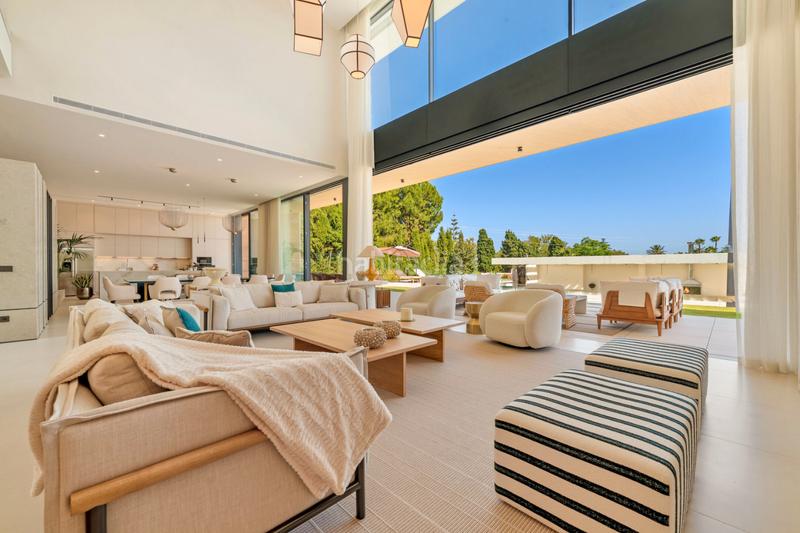 Foto 13642713-a6d2-46c6-9a0d-c414a28f8764. Chalet in calle 24-a 464 in Guadalmina Alta Marbella