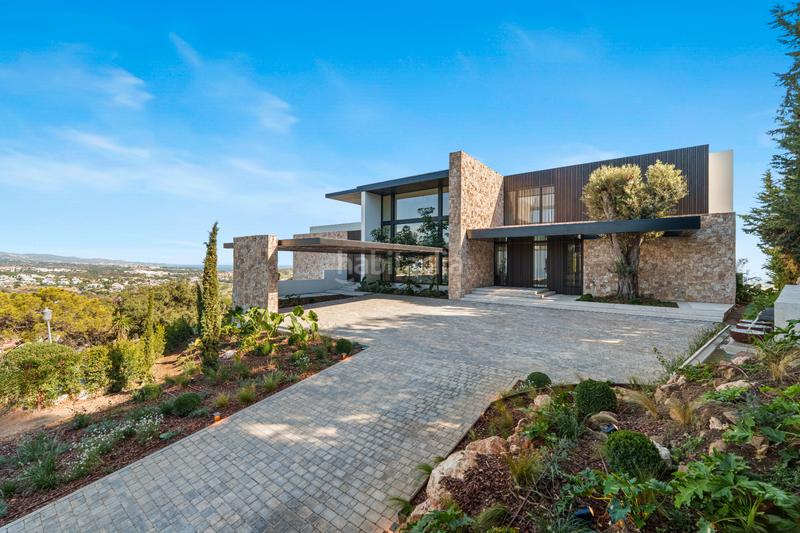 Foto 62263722-27df-4c1e-bdd7-88ea0d0d2e6a. Chalet dans urbanizacion el herrojo 108 dans La Quinta Benahavís